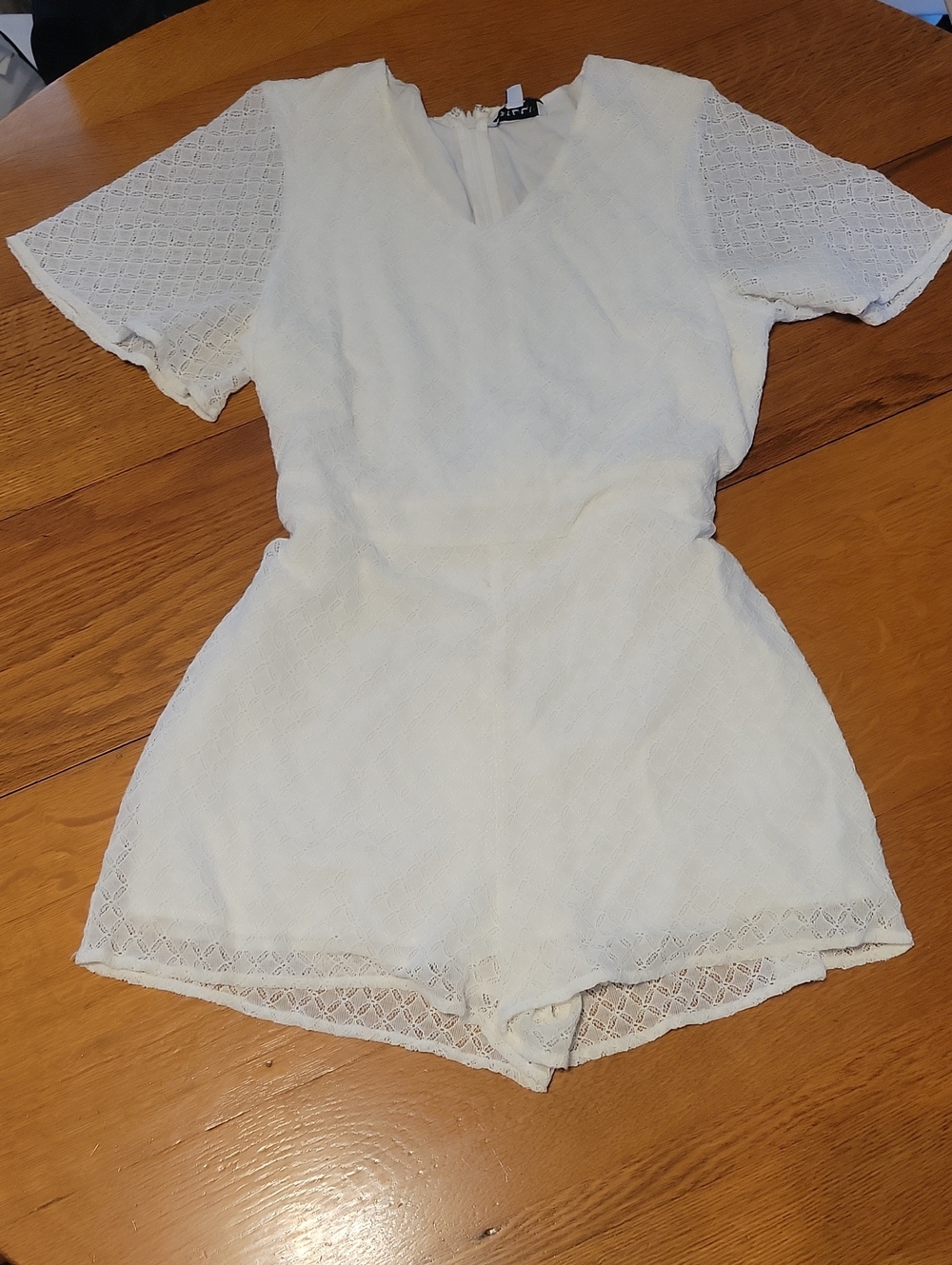 Gilli White Lace Trim Romper